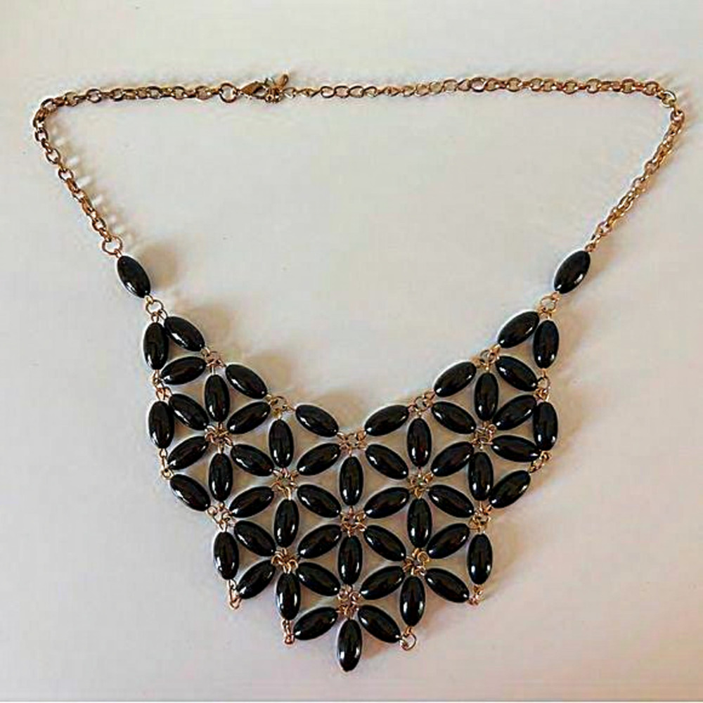 Vintage Goldtone‎ Black Flower Beaded Bib Scoop Necklace